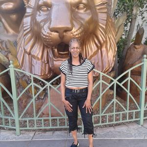 Meet your Posher, Delores